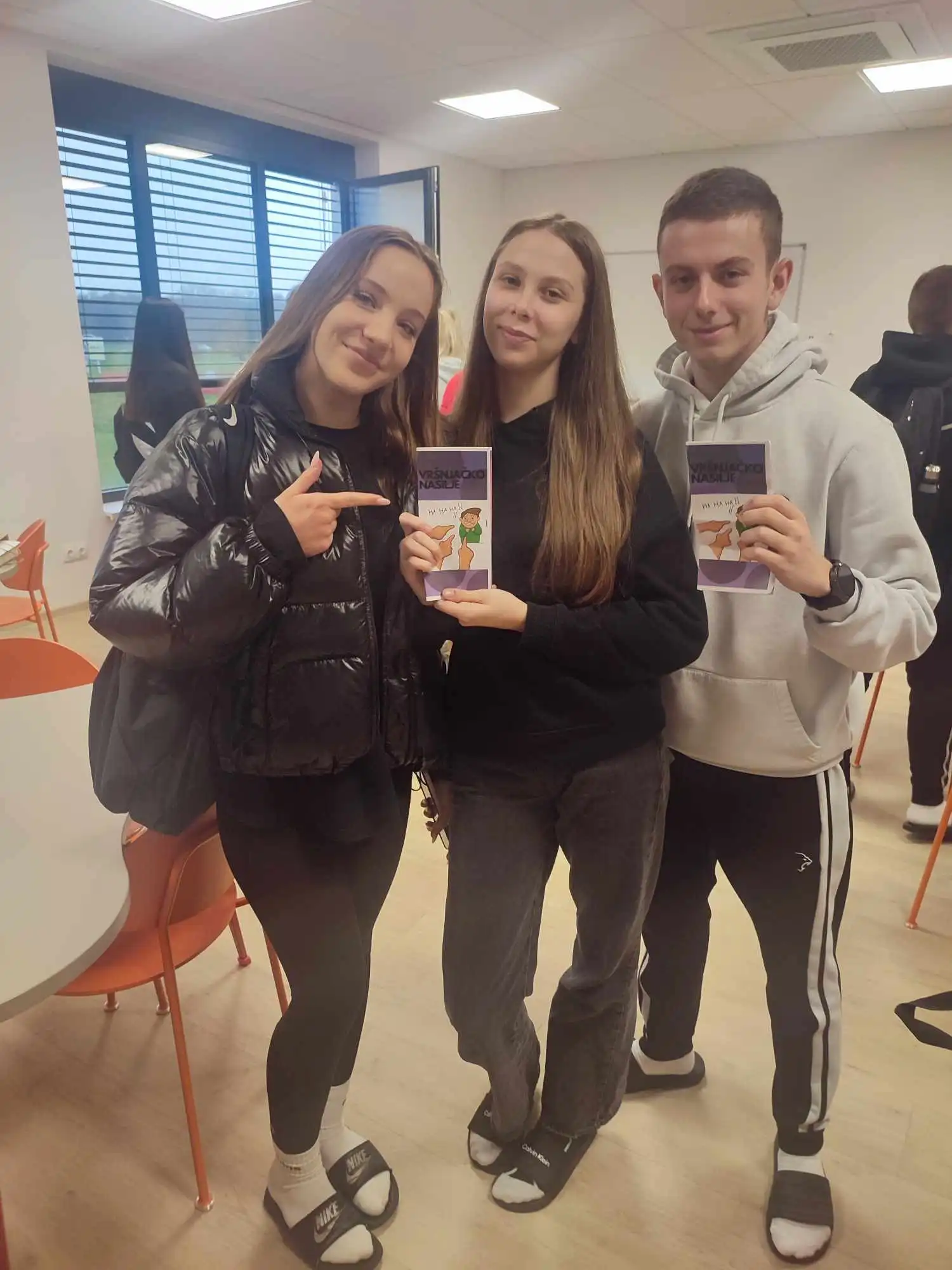 Srednja škola Čakovec (3) Srednja škola Čakovec (3)