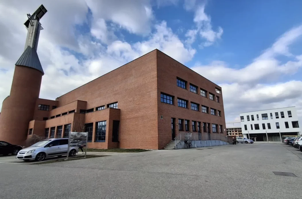 Srednja škola Čakovec (3) Srednja škola Čakovec (3)