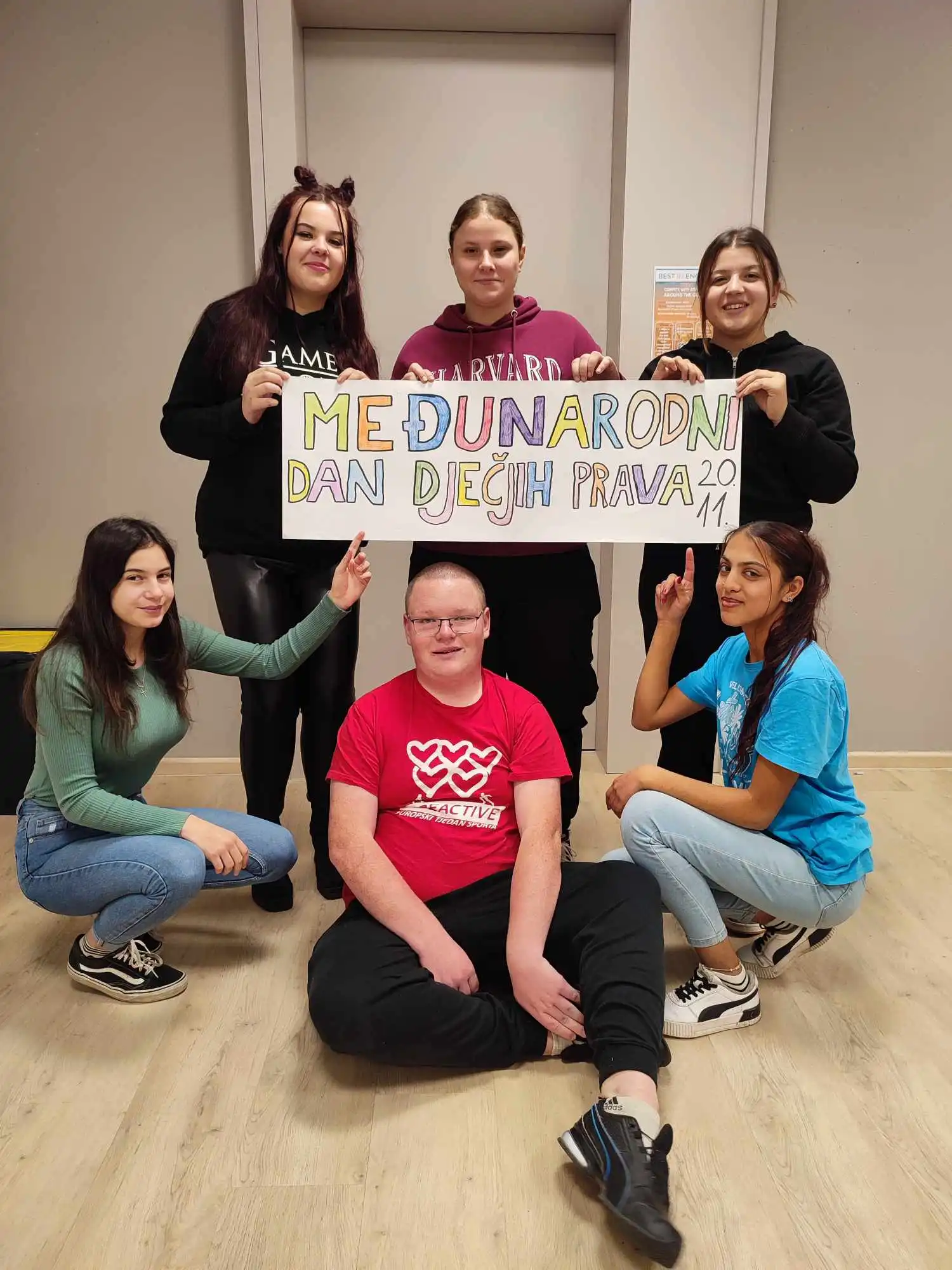 Srednja škola Čakovec (9) Srednja škola Čakovec (9)