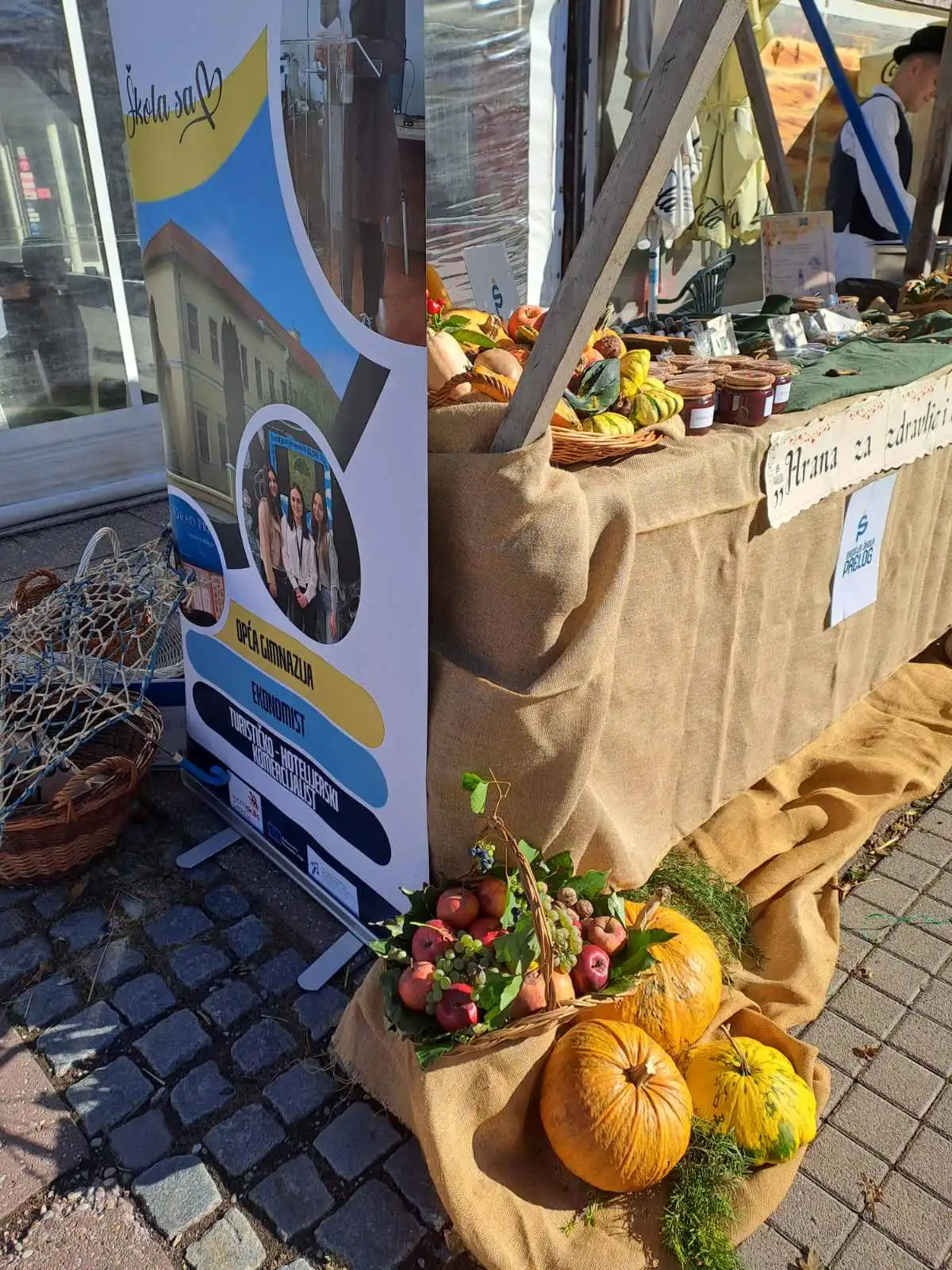 Srednja škola Prelog (2) Srednja škola Prelog (2)