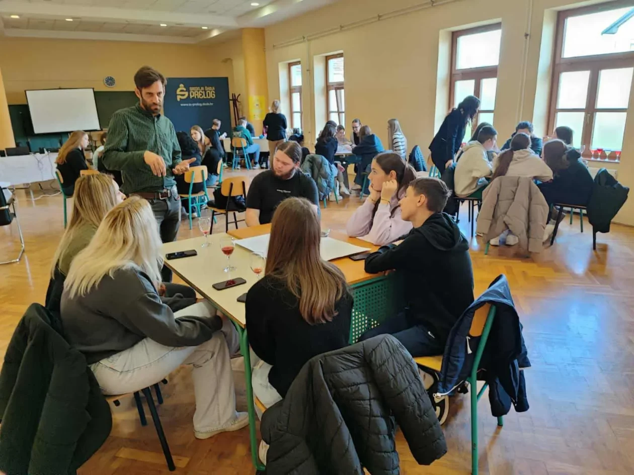 Srednja škola Prelog 3