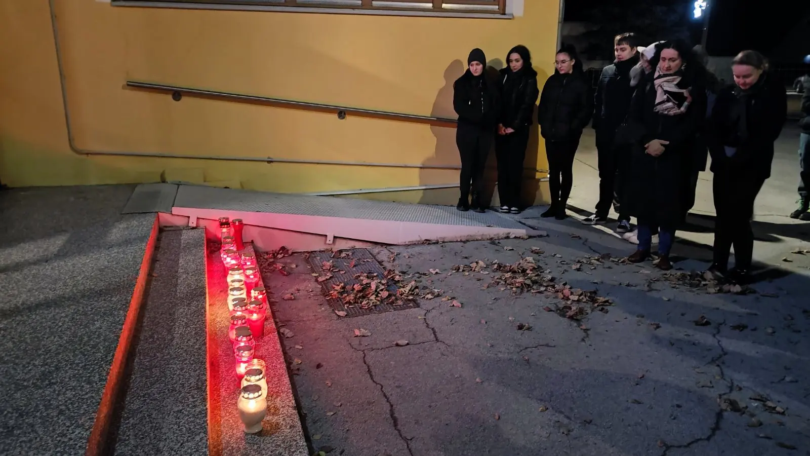 Srednja škola Prelog, pijetet (1) Srednja škola Prelog, pijetet (1)