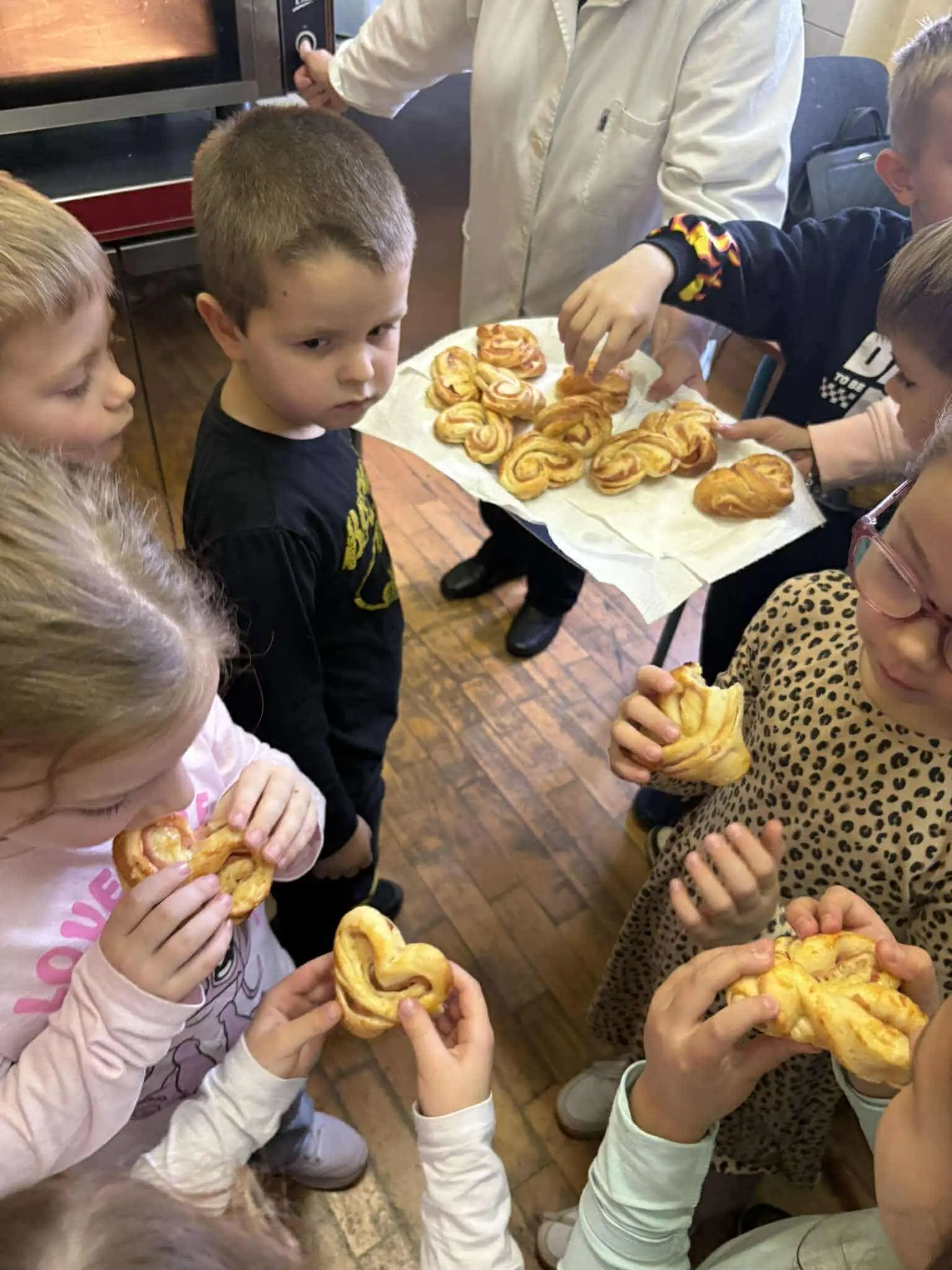 Srednja škola Prelog – svjetski dan štednje – vrtić Fijolica (10)