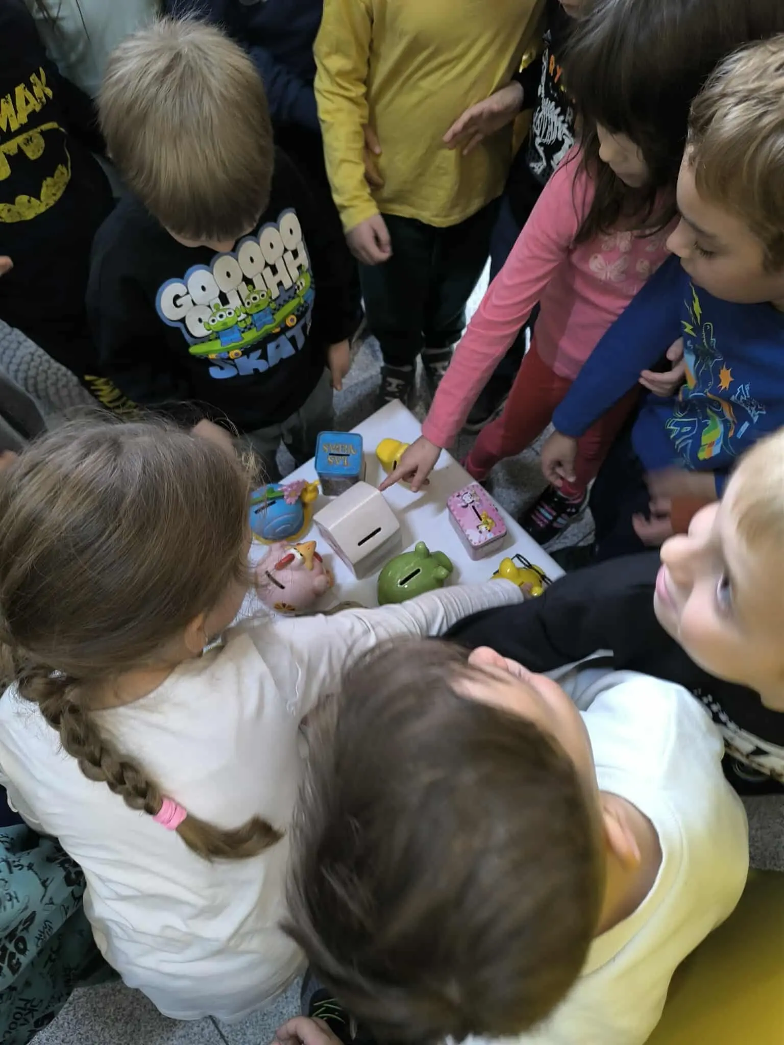 Srednja škola Prelog – svjetski dan štednje – vrtić Fijolica (3)