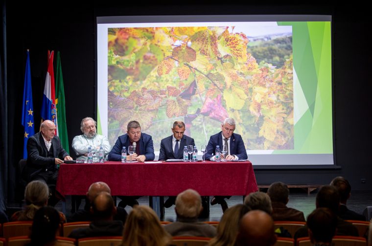 Stanislav Rebernik, Miroslav Polovanec, Robert Horvat, Matija Posavec, Tugomir Majdak (foto Matej Ščavničar)