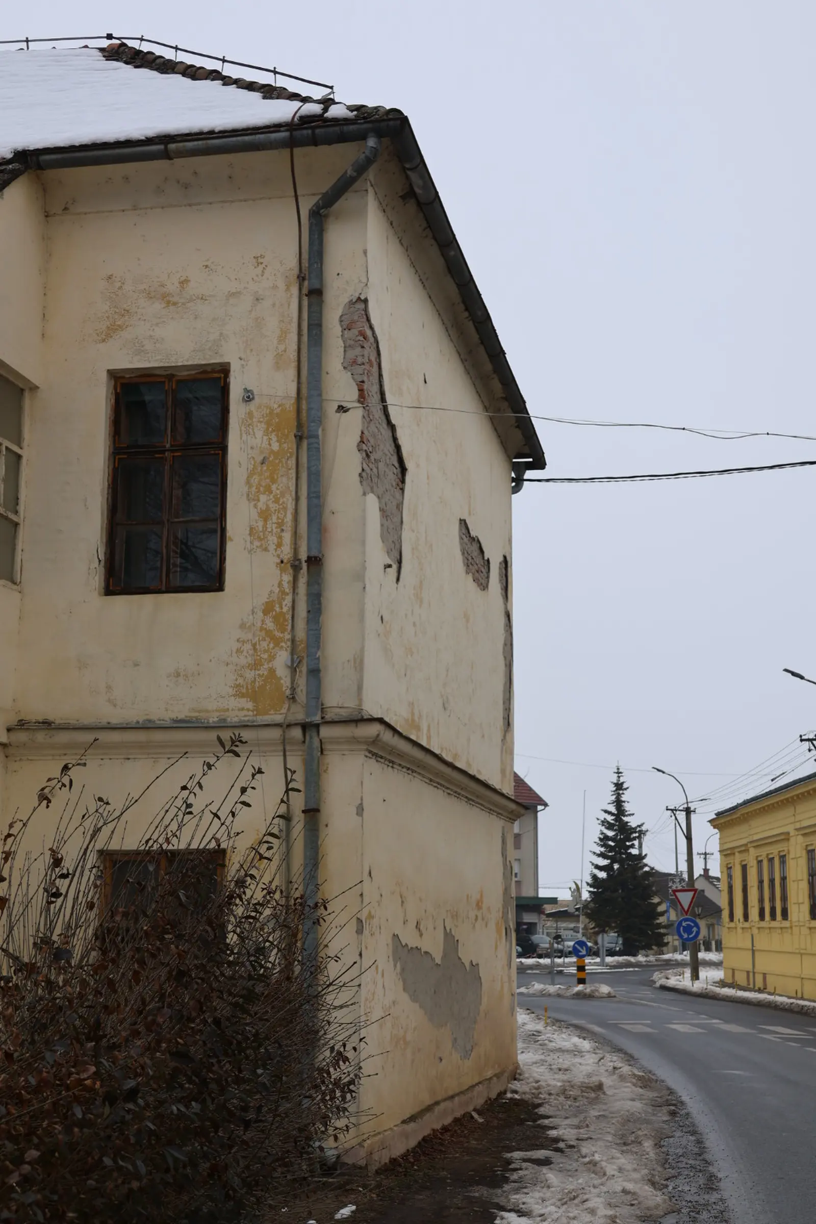 Stara škola Donja Dubrava rušenje (10) Stara škola Donja Dubrava rušenje (10)