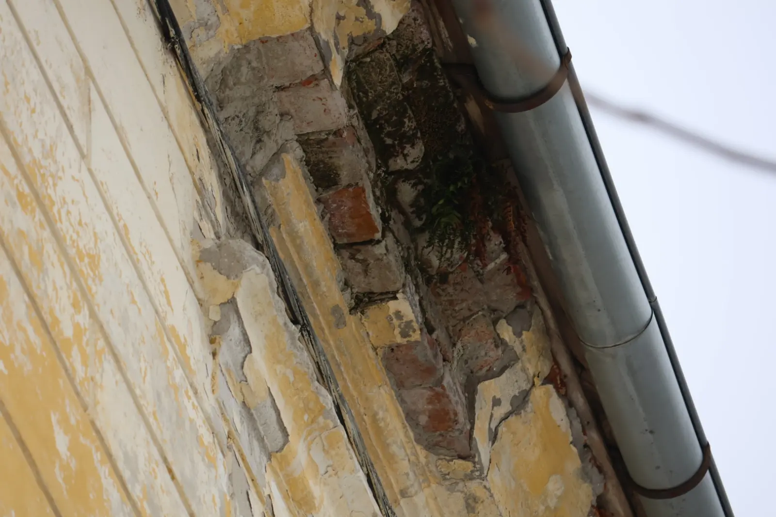 Stara škola Donja Dubrava rušenje (15) Stara škola Donja Dubrava rušenje (15)