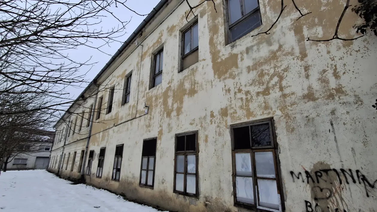 Stara škola Donja Dubrava rušenje (2)