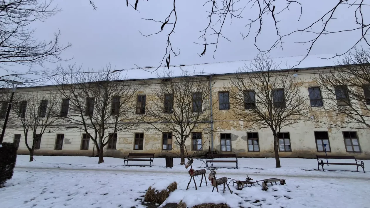 Stara škola Donja Dubrava rušenje (6)