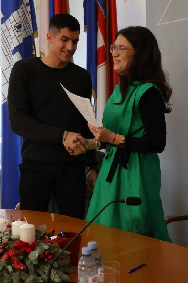 Stipendije, Čakovec, ugovor, Grad Čakovec, Ljerka Cividini (26) Stipendije, Čakovec, ugovor, Grad Čakovec, Ljerka Cividini (26)