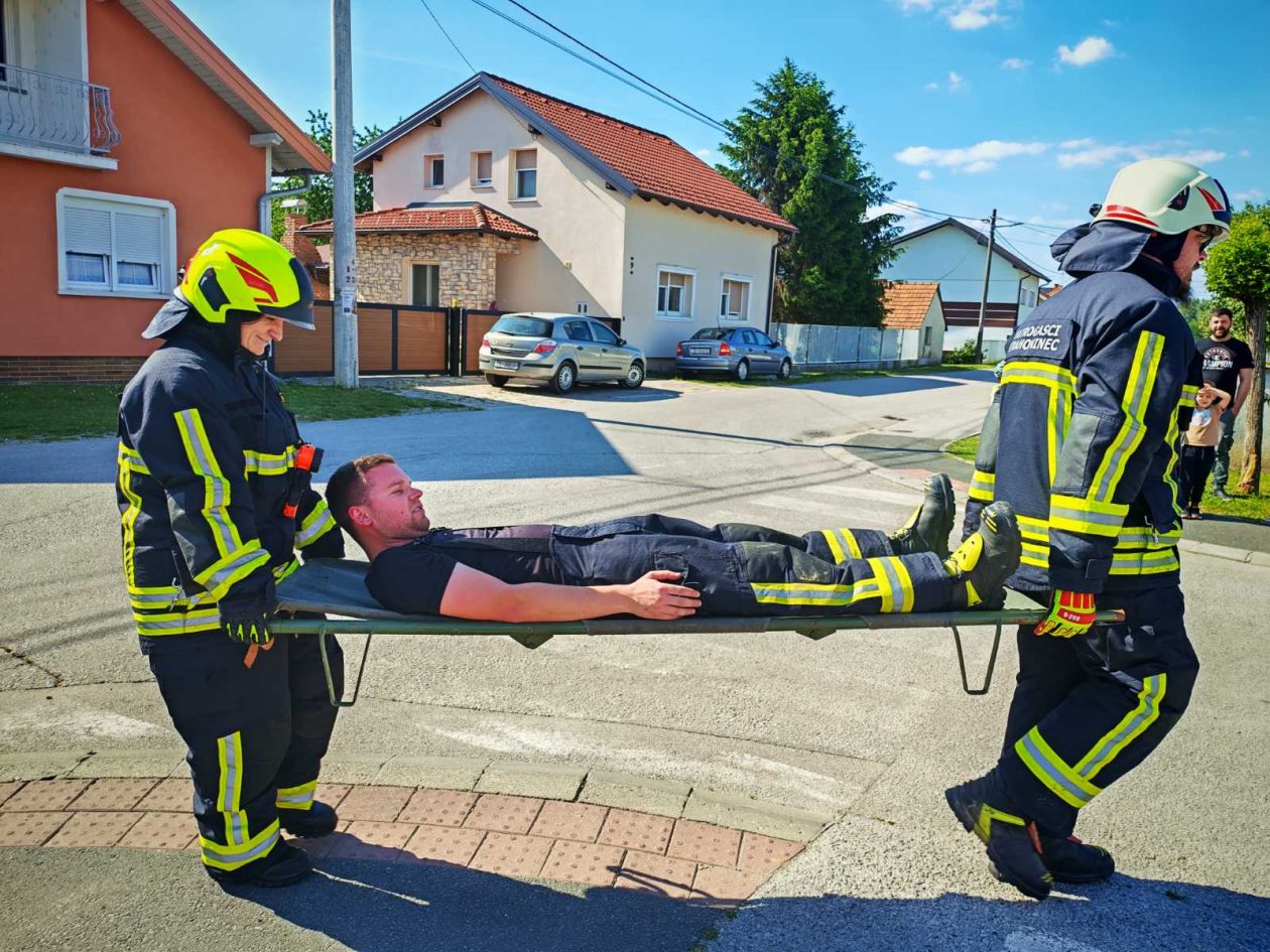 Strahoninec DV Suncokret vatrogasci vježba (26)