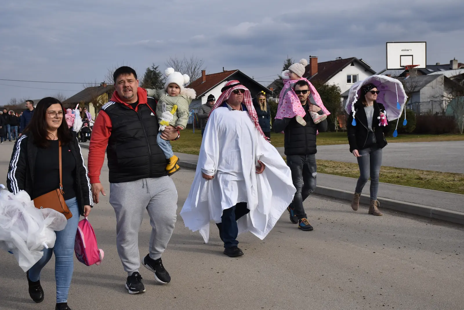 Strahoninec, Fašnik, 1.3 (38)