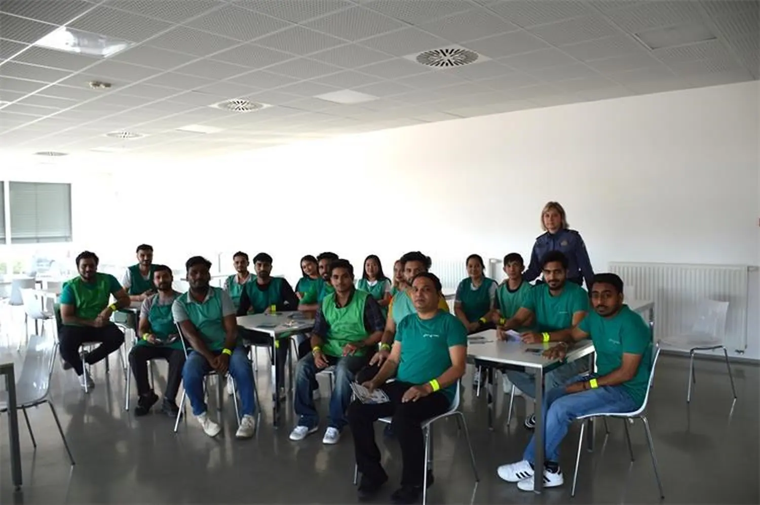 Strani radnici prošli edukaciju o prometnim propisima 2024 (1)