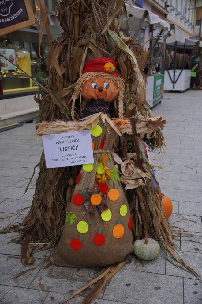 Strašila u gradu (10)