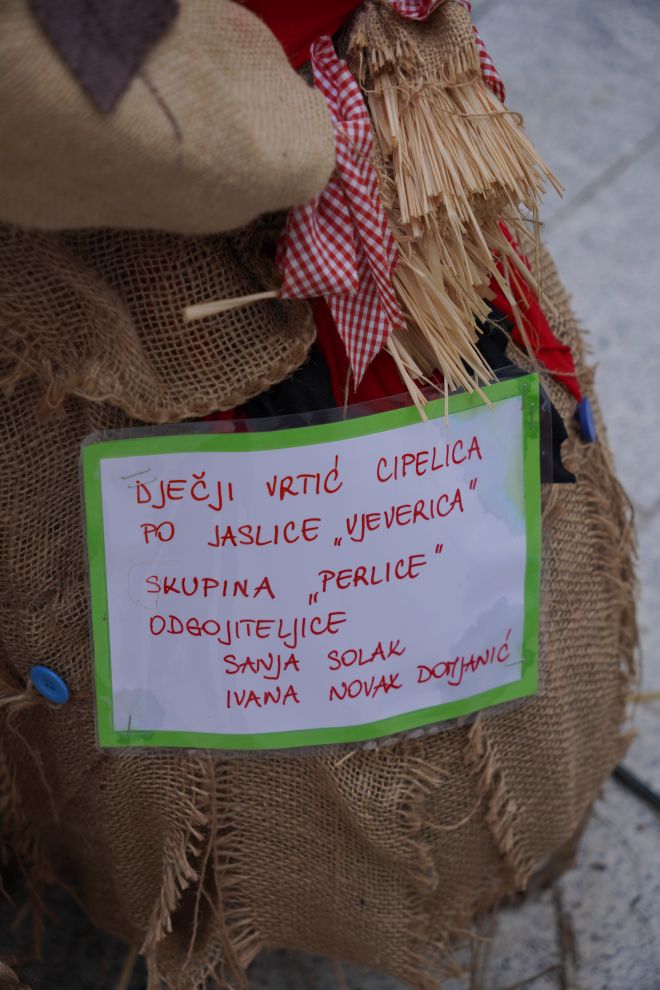 Strašila u gradu (21)