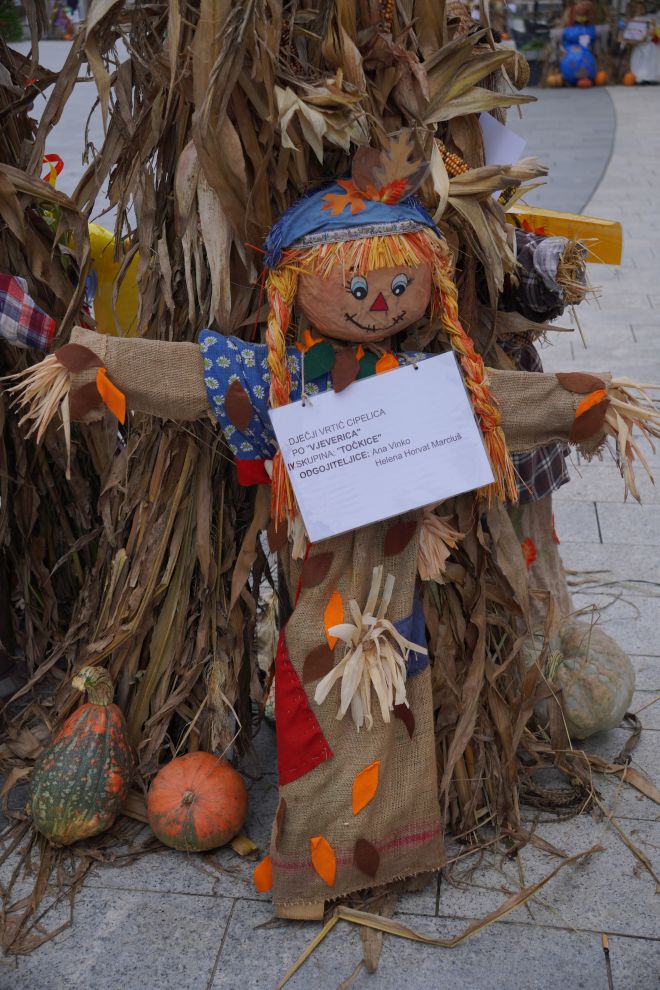 Strašila u gradu (25)