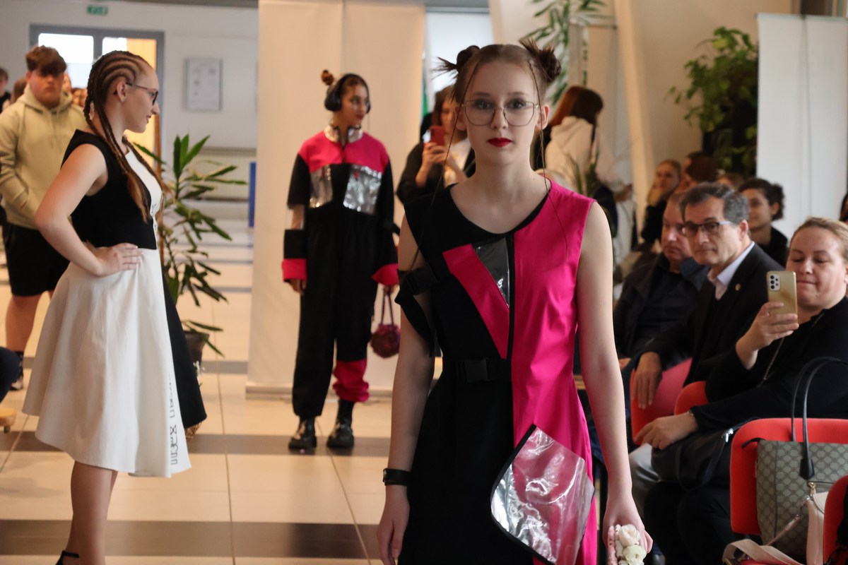 Strukovizija 2025., Modna revija (1)