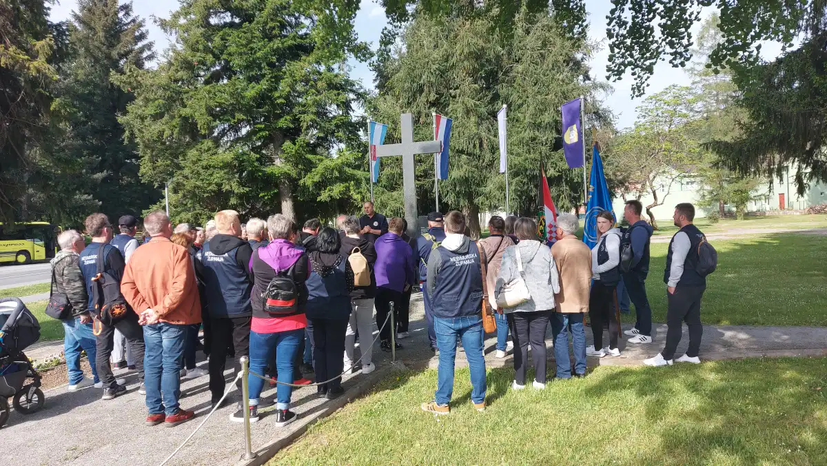 Studijsko putovanje u spomen na VRO „Bljesak“ (10) Studijsko putovanje u spomen na VRO „Bljesak“ (10)