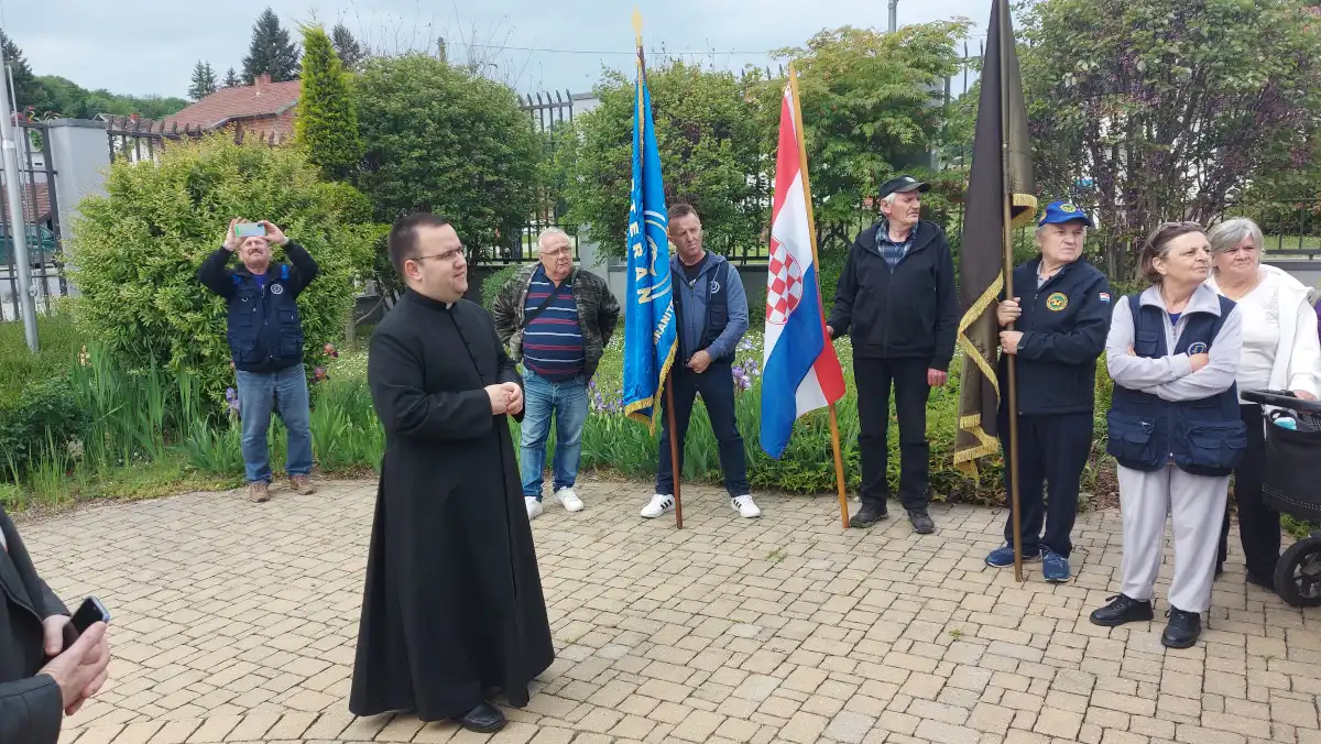 Studijsko putovanje u spomen na VRO „Bljesak“ (16) Studijsko putovanje u spomen na VRO „Bljesak“ (16)