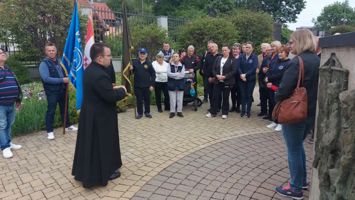 Studijsko putovanje u spomen na VRO „Bljesak“ (17) Studijsko putovanje u spomen na VRO „Bljesak“ (17)