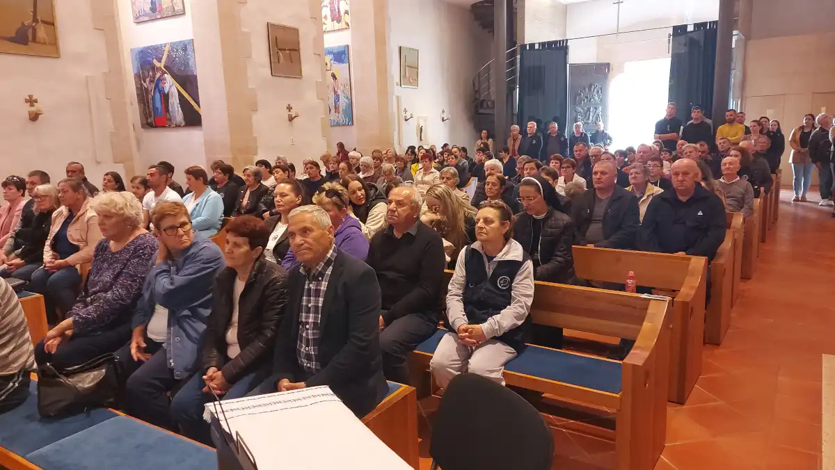 Studijsko putovanje u spomen na VRO „Bljesak“ (27) Studijsko putovanje u spomen na VRO „Bljesak“ (27)