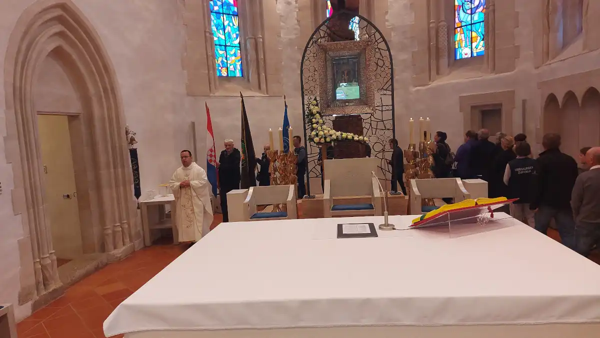 Studijsko putovanje u spomen na VRO „Bljesak“ (29) Studijsko putovanje u spomen na VRO „Bljesak“ (29)