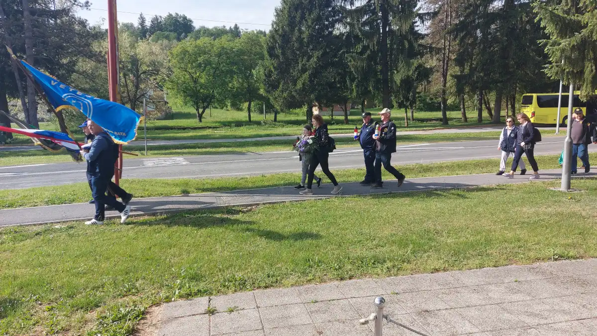 Studijsko putovanje u spomen na VRO „Bljesak“ (40) Studijsko putovanje u spomen na VRO „Bljesak“ (40)