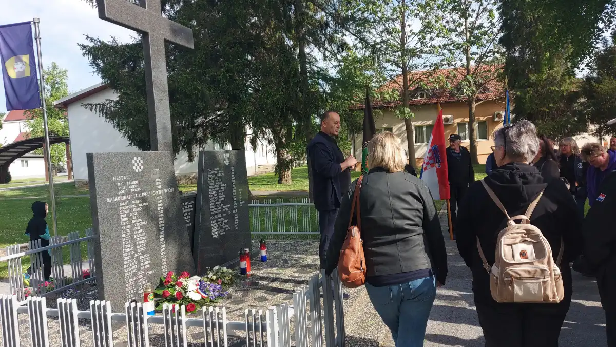 Studijsko putovanje u spomen na VRO „Bljesak“ (8) Studijsko putovanje u spomen na VRO „Bljesak“ (8)