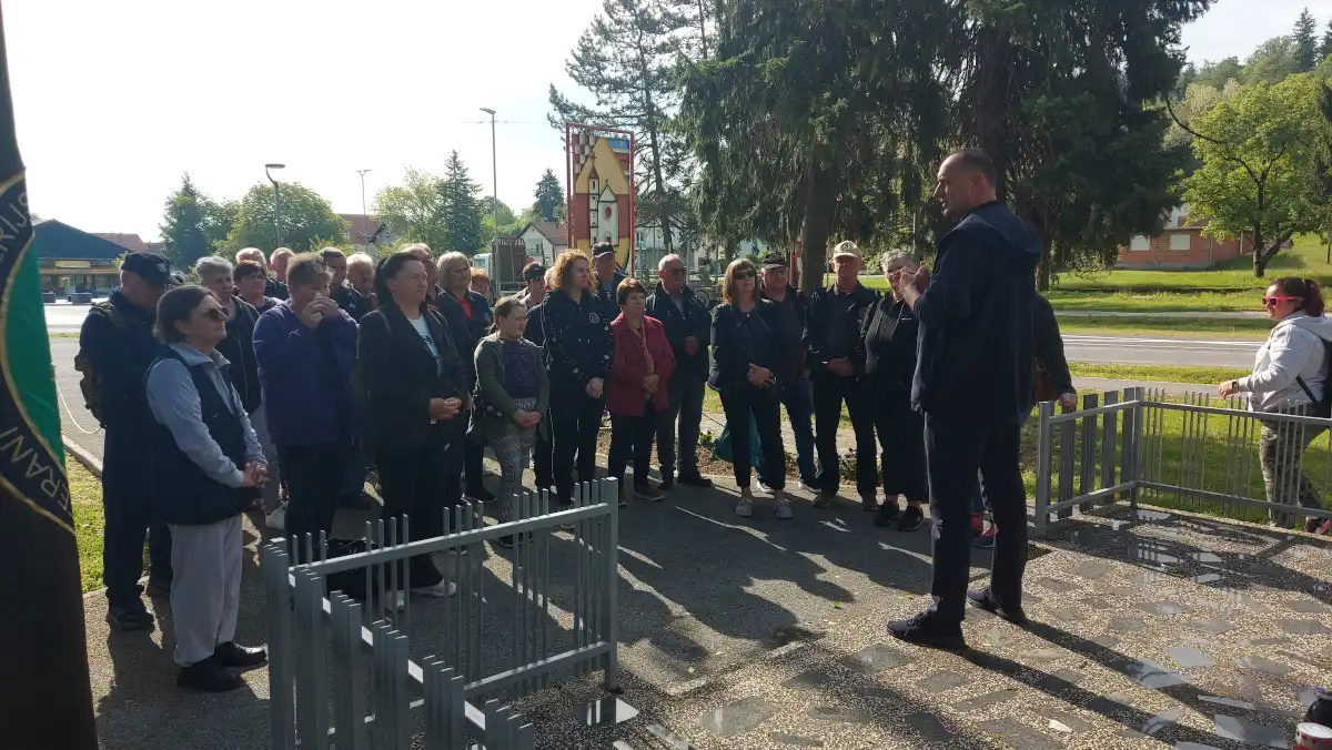 Studijsko putovanje u spomen na VRO „Bljesak“ (9) Studijsko putovanje u spomen na VRO „Bljesak“ (9)