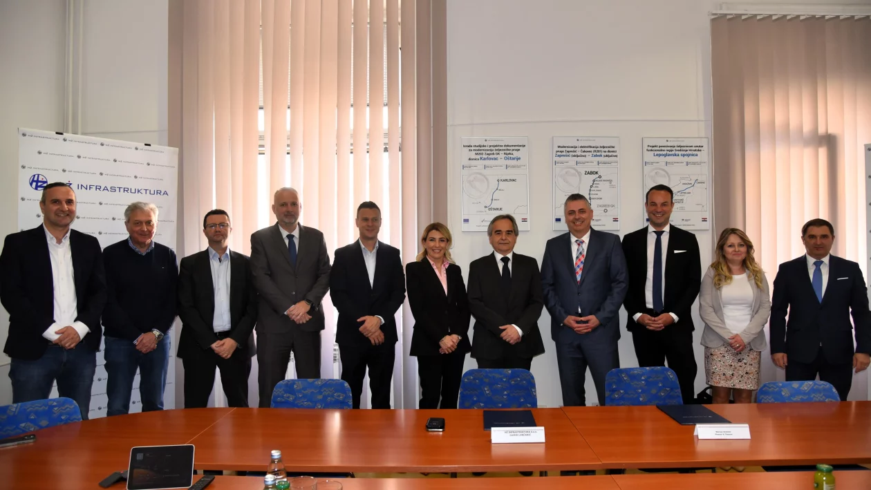 Sudionici potpisivanja Sudionici potpisivanja