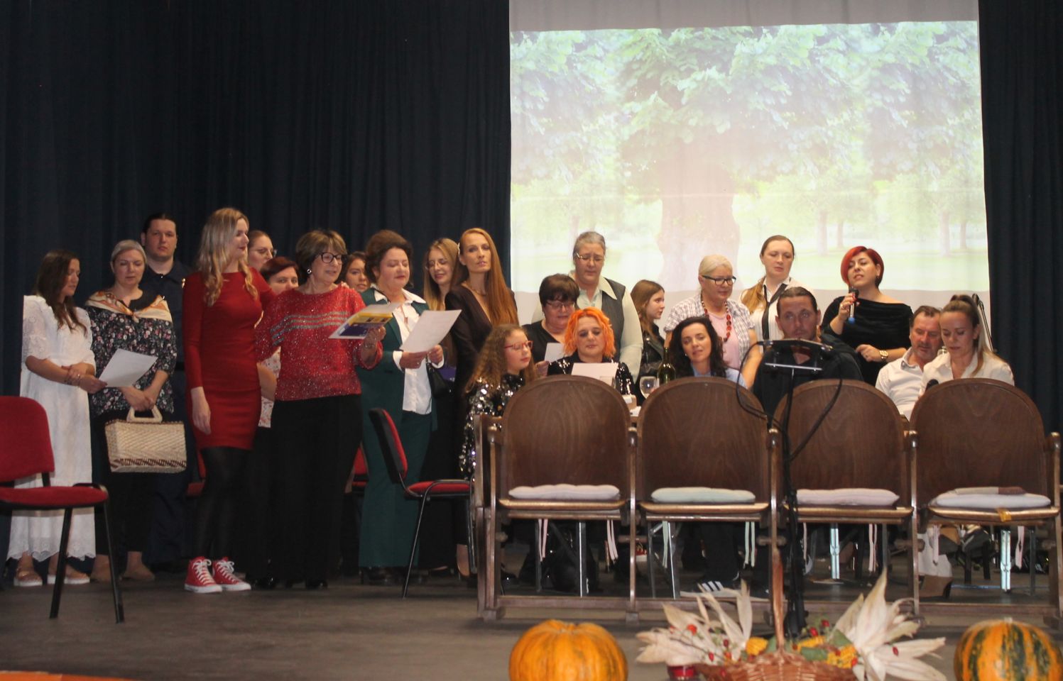 Susret starih i mladih u Belici večer pjesme, glume i međimurskog duha (45) Susret starih i mladih u Belici večer pjesme, glume i međimurskog duha (45)