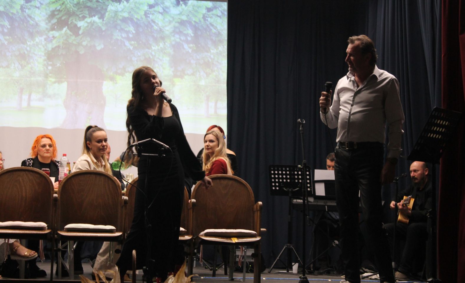 Susret starih i mladih u Belici večer pjesme, glume i međimurskog duha (7) Susret starih i mladih u Belici večer pjesme, glume i međimurskog duha (7)