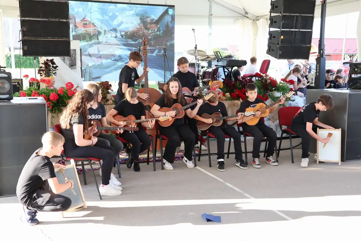 Svečana sjednica općine Strahoninec 2024 (14)