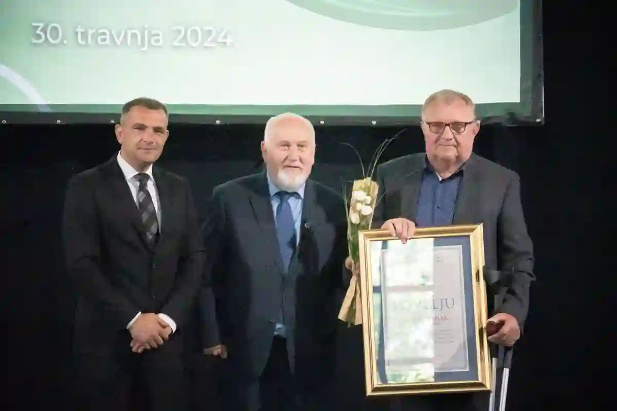 Svecana-sjednica-skupstine-MZ-27 Svecana-sjednica-skupstine-MZ-27