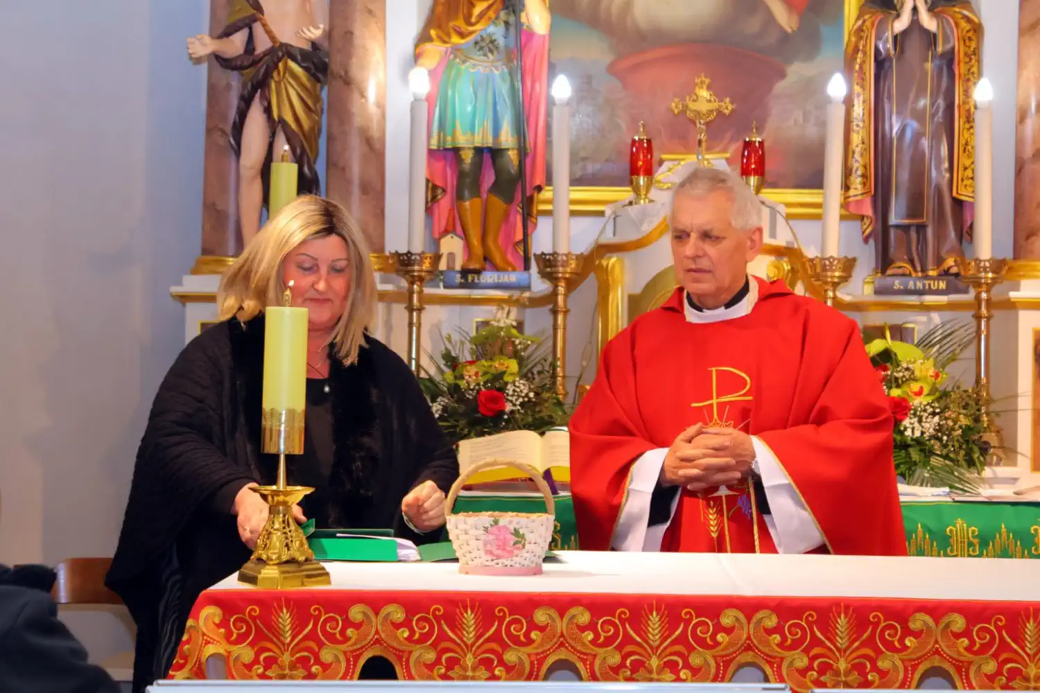 Svečano Stepinčevo u Ivanovcu Euharistijsko slavlje okupilo mnoštvo vjernika (11)