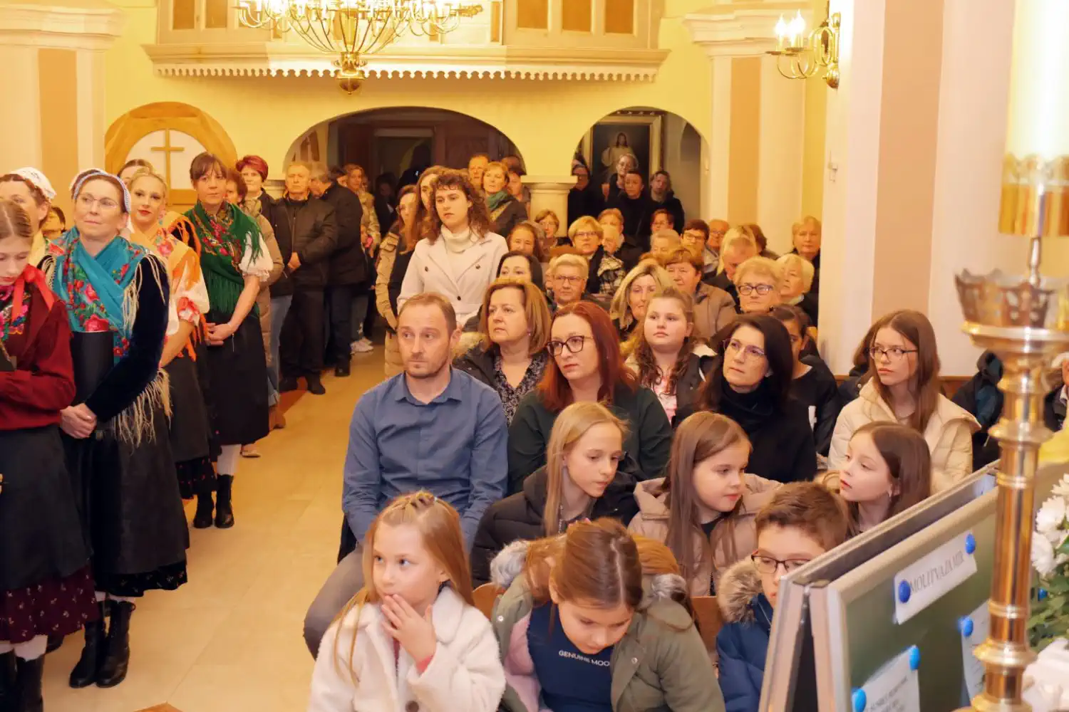 Svečano Stepinčevo u Ivanovcu Euharistijsko slavlje okupilo mnoštvo vjernika (26)