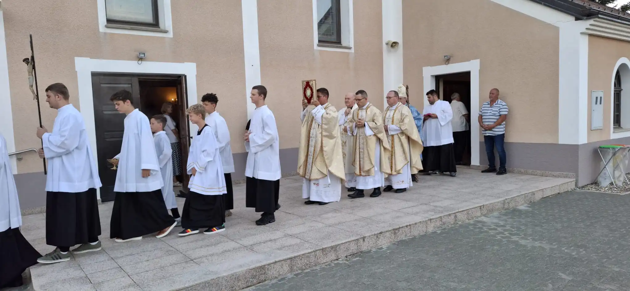 Svečano obilježeno proštenje Velike Gospe u Pušćinama (8)