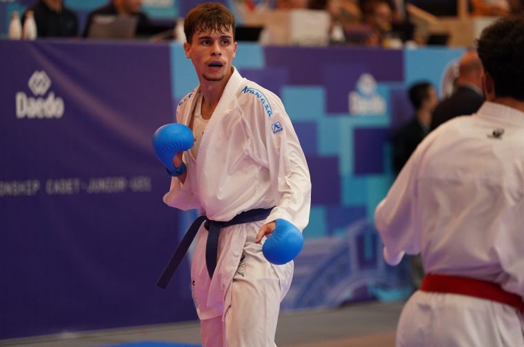 Sven Strahija u borbi