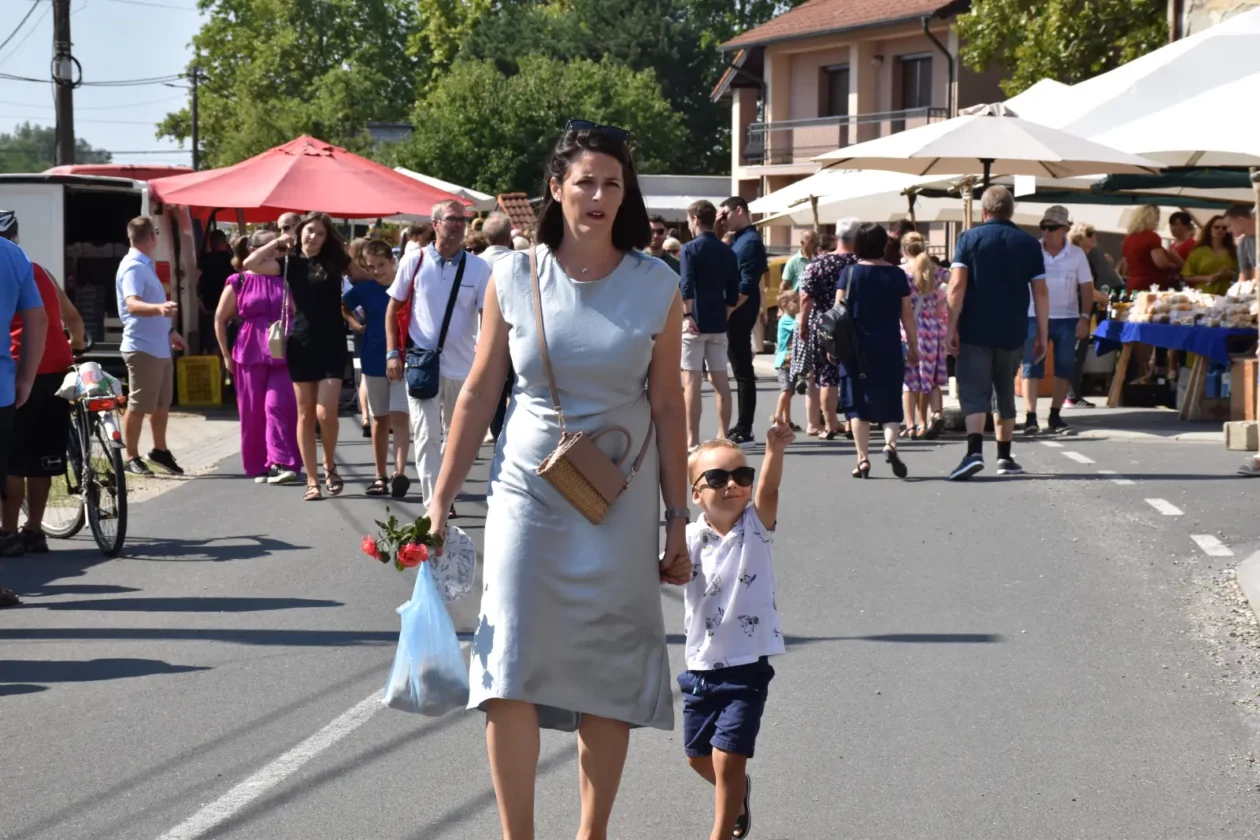 Sveta Marija, Klikom po proščenju, Velika Gospa (46) Sveta Marija, Klikom po proščenju, Velika Gospa (46)