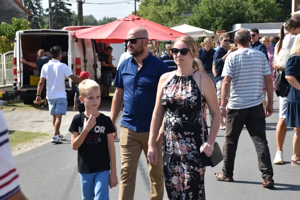 Sveta Marija, Klikom po proščenju, Velika Gospa (47) Sveta Marija, Klikom po proščenju, Velika Gospa (47)