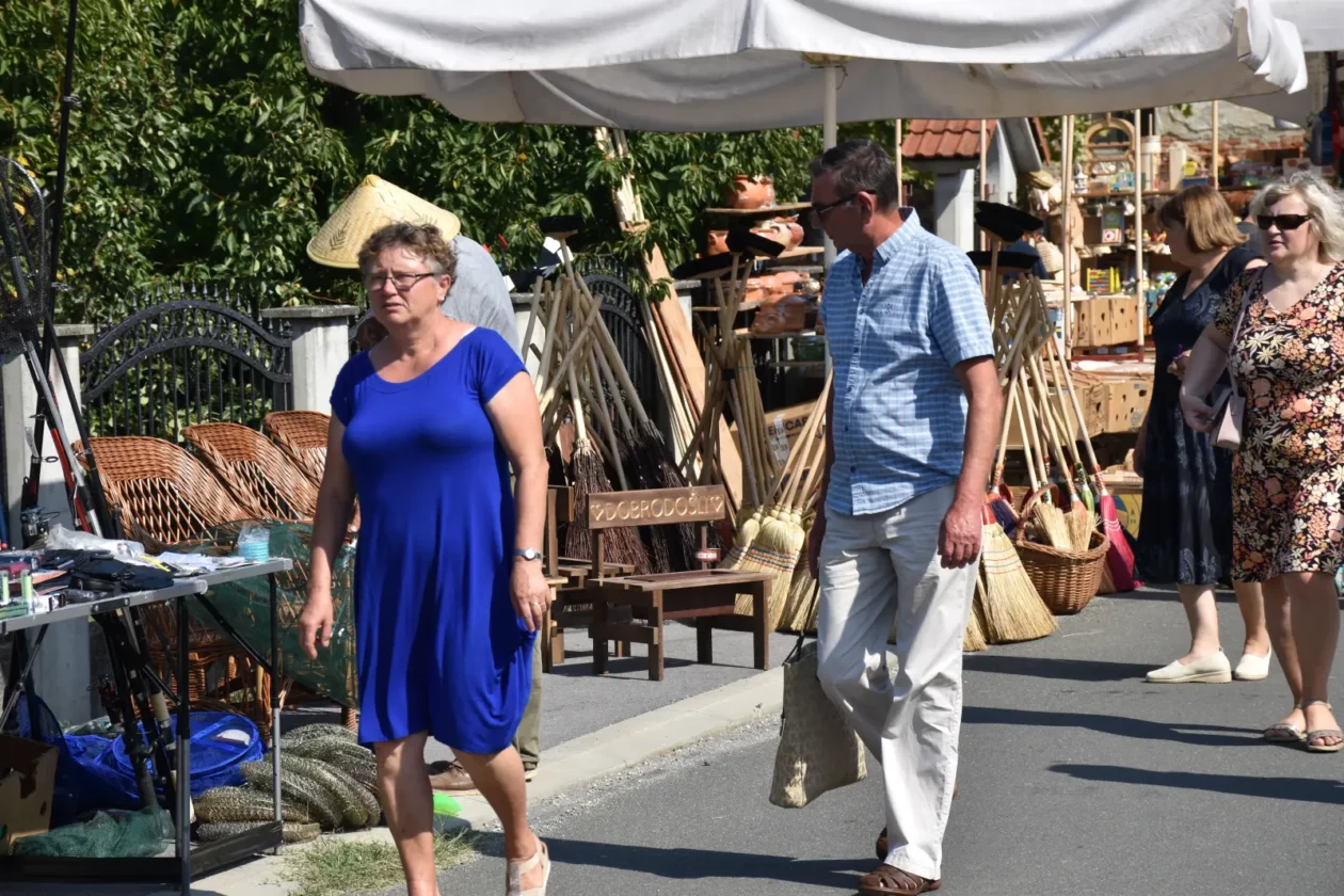 Sveta Marija, Klikom po proščenju, Velika Gospa (6) Sveta Marija, Klikom po proščenju, Velika Gospa (6)