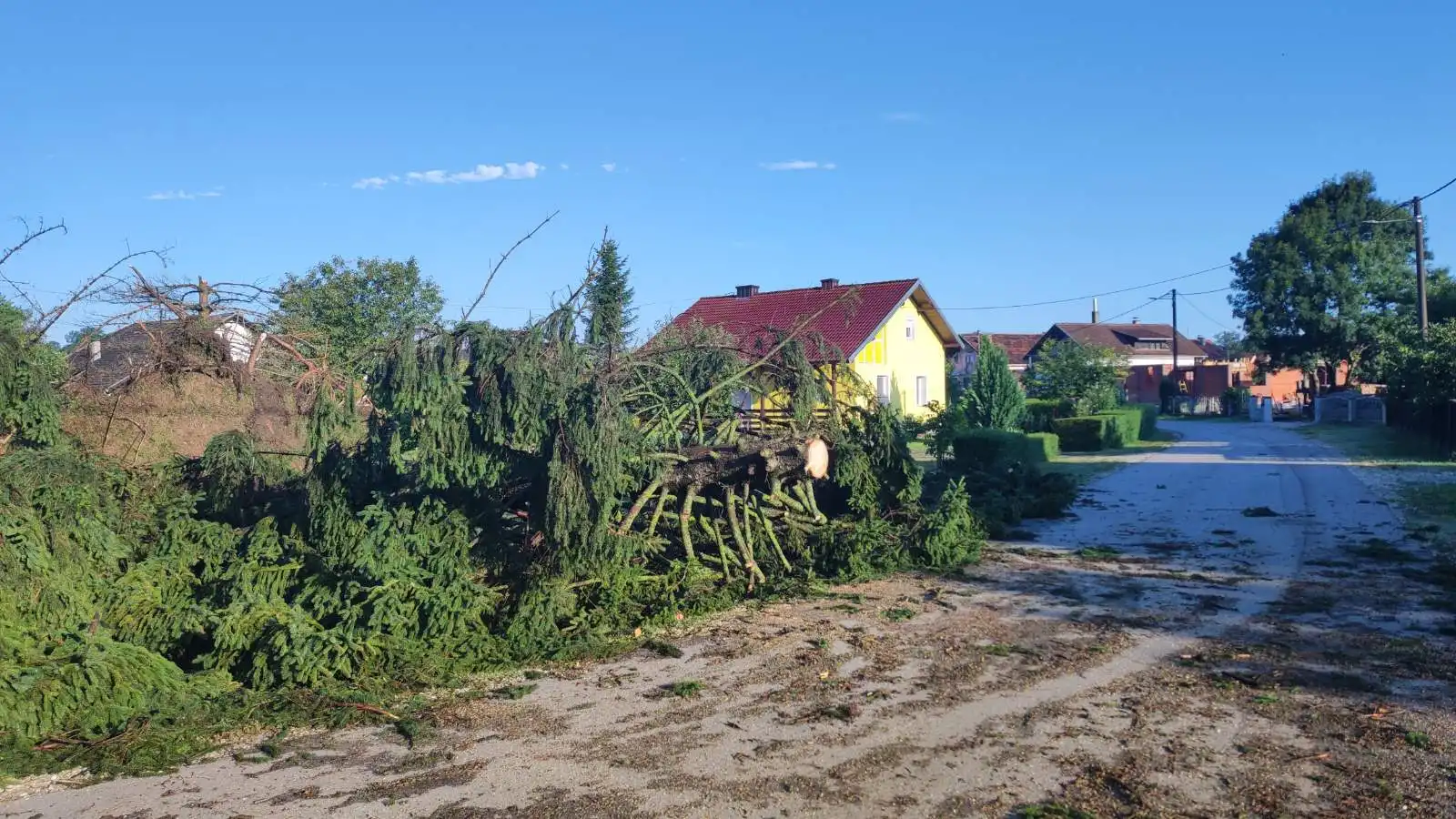 Sveta Marija nevrijeme 2. kolovoz (18) Sveta Marija nevrijeme 2. kolovoz (18)