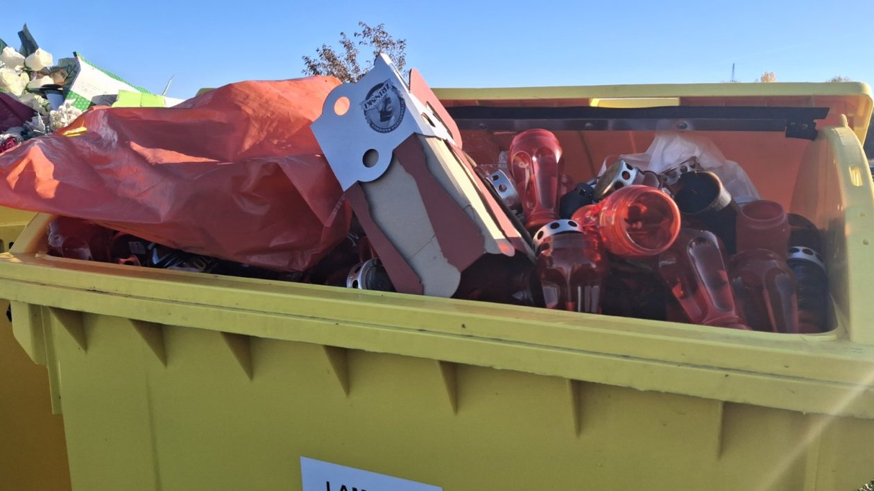 Sveta Marija otpad na groblju (1)