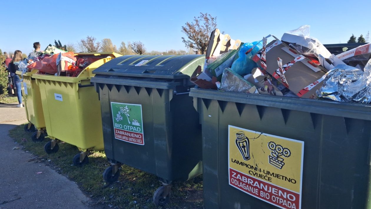 Sveta Marija otpad na groblju (2)