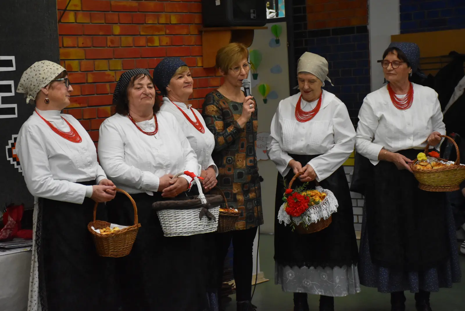 Sveti Martin na Muri, Valentinovo, folklorašice (2)