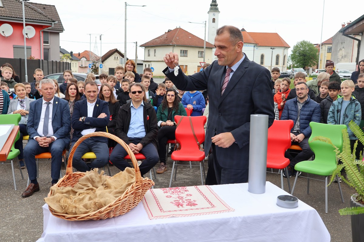 Sveti Martin na Muri kapsula dom kulture (21)