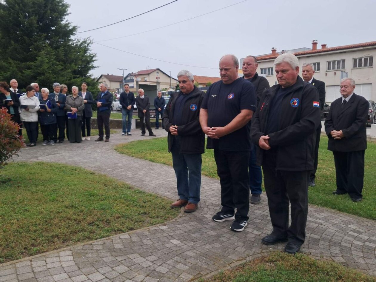 Sveti Martin na Muri obilježio Dan državnosti uz misu i molitvu (16)