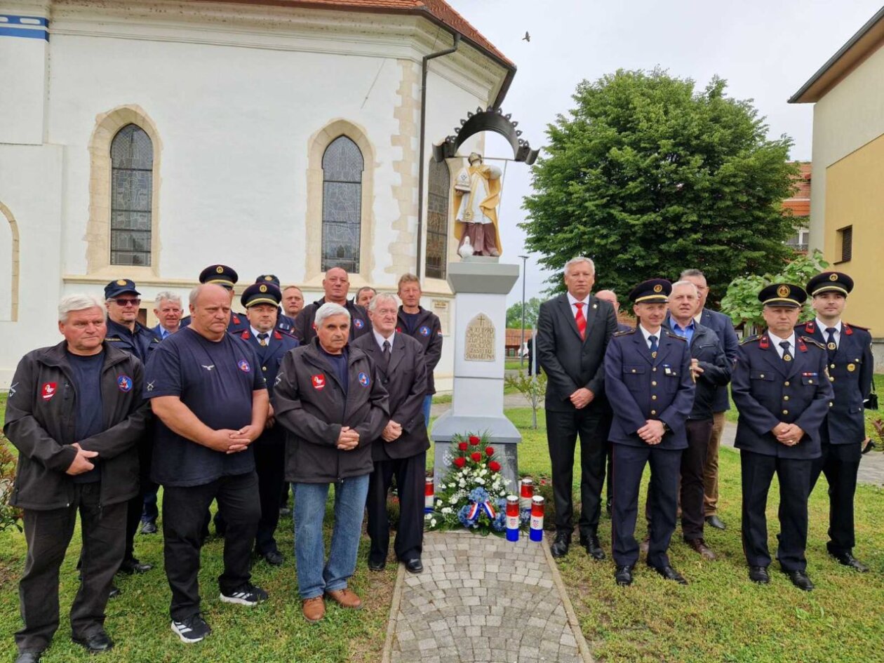Sveti Martin na Muri obilježio Dan državnosti uz misu i molitvu (6)