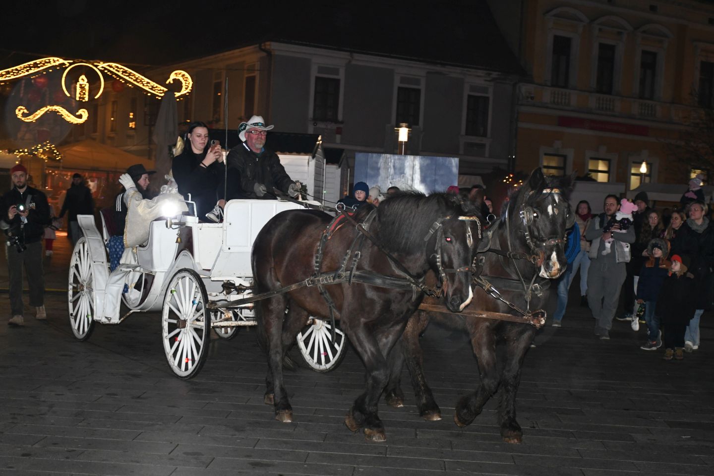 Sveti Nikola 2025 advent franjevački trg (4)