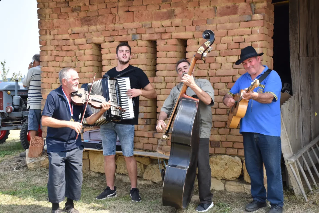 Sveti Urban Rally traktori 2025 (24)